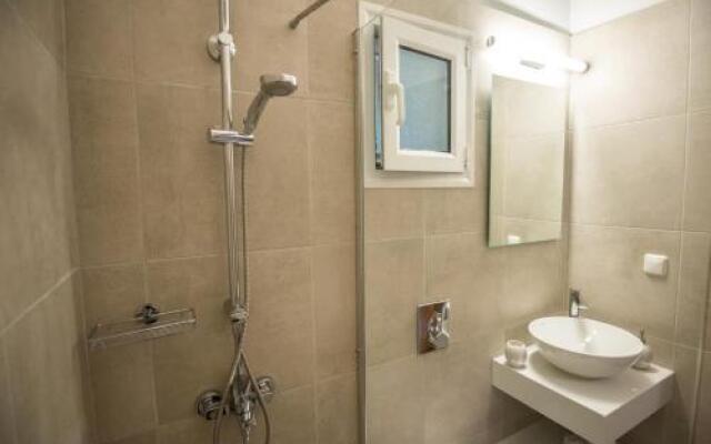 Aloni Studios & Apartments
