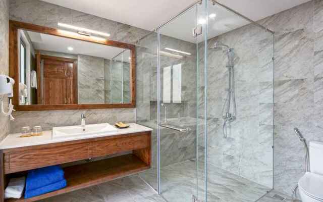 Dana Residence