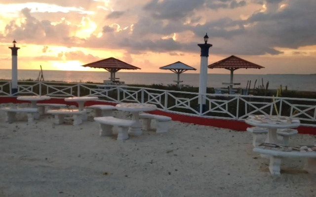 Idlers Rest Beach Hotel
