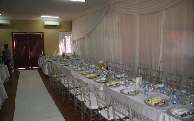 Kgaswane Country Lodge