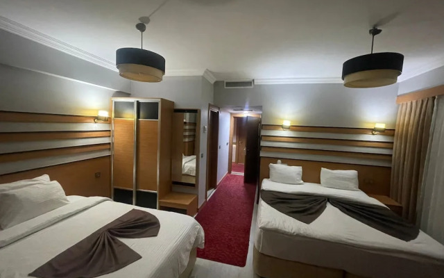 Quars Garden Hotel