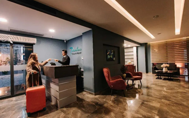 Peerless Villas Hotel