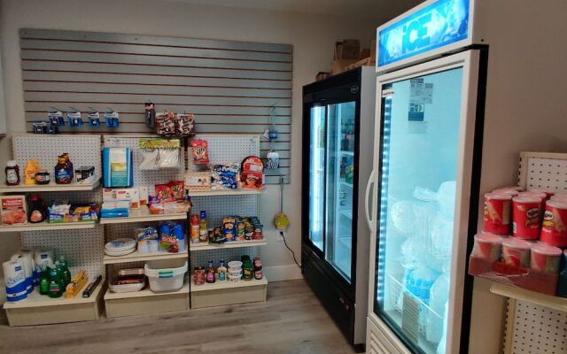 Pathfinder Camp Resorts  Agassiz