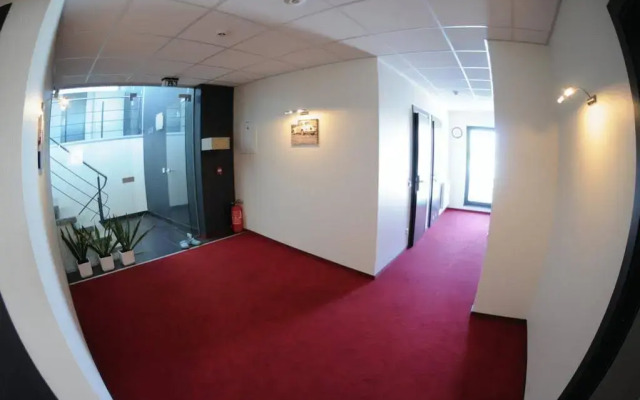 Egas Motel