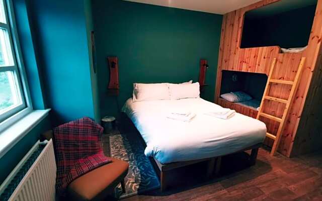 Comrie Croft Eco Hostel  Camping
