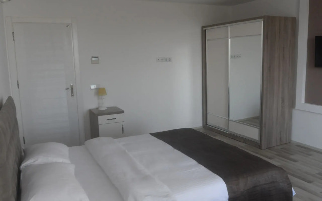 Guckar Sehrinn Oteli Serik