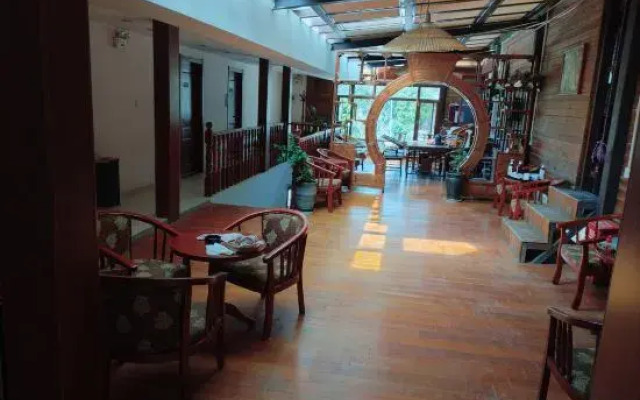 Lancang Brown Home Inn