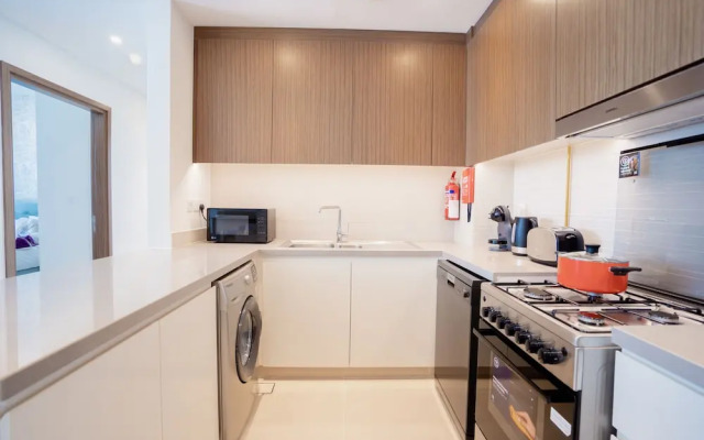 Nasma Luxury Stays - 52 42 Tower  1