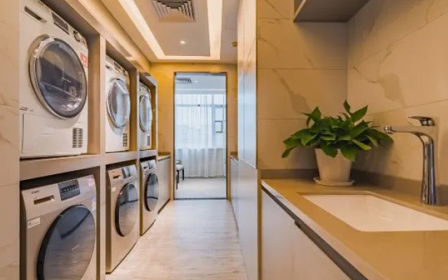 Metropolo Hotels (Shenzhen Longgang Central City Longcheng Plaza)