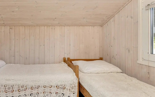 Cozy Holiday Home in Jutland near Beach