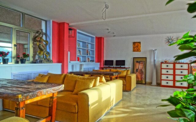 Dunhuang Sha Zhou Yi International Youth Hostel