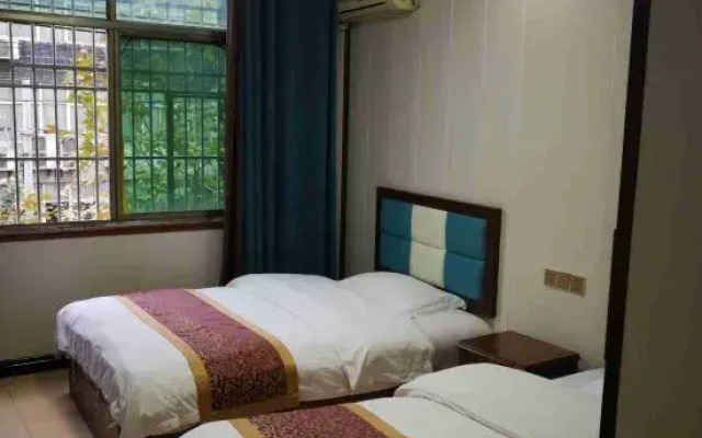 Enshi Xueyuan Hotel