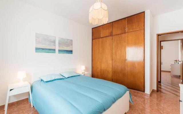 LovelyStay - 3 Bedroom Apartment in Vila Do Bispo