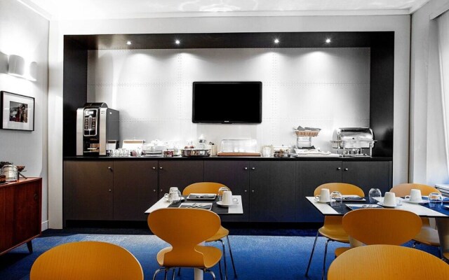 Hotel Caravelle