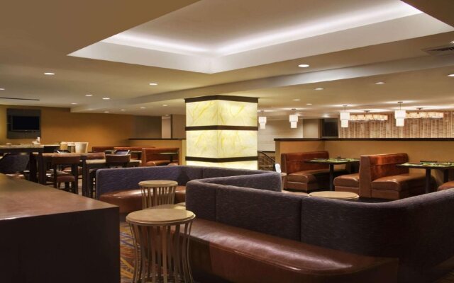 Hilton New York JFK Airport Hotel