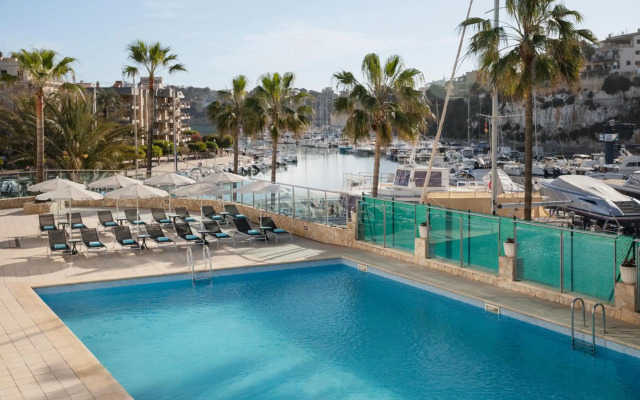 Portodrach Aparthotel & Suites