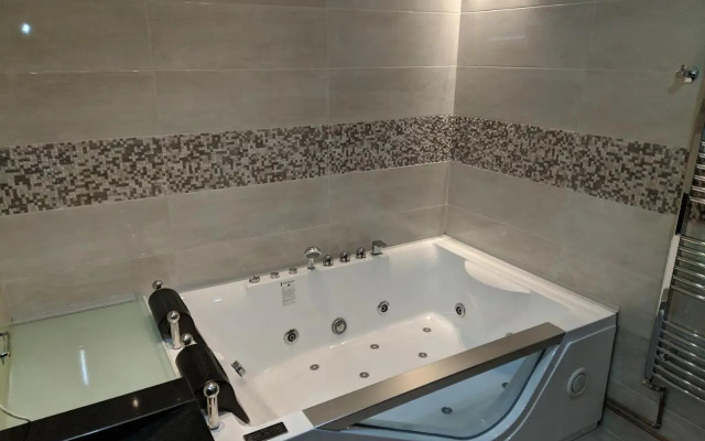 Hotel and Restaurant Abas