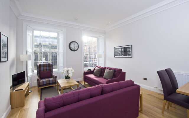 Destiny Scotland - Princes St Residence