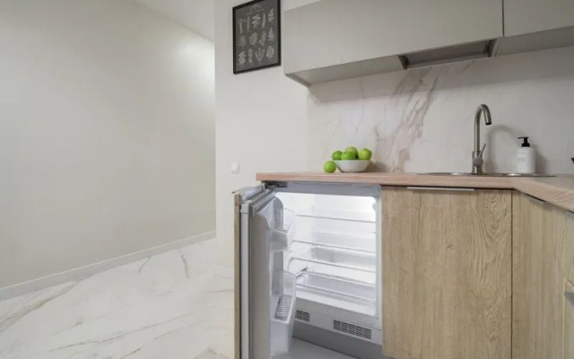 Апартаменты НайсПлэйсСПБ на Большеохтинском проспекте, д.15 к.2