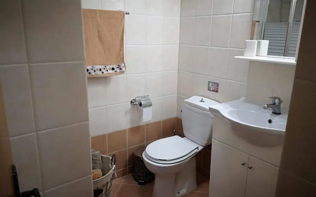 Apartment - Sleeps 5 - Parking - Private Terrace