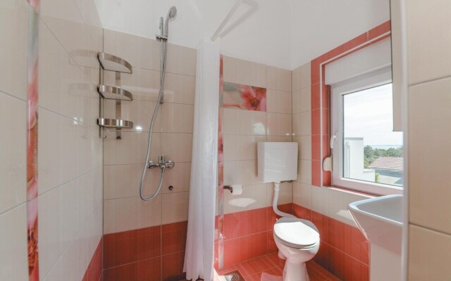 Stunning Apartment in Vir With 3 Bedrooms and Wifi