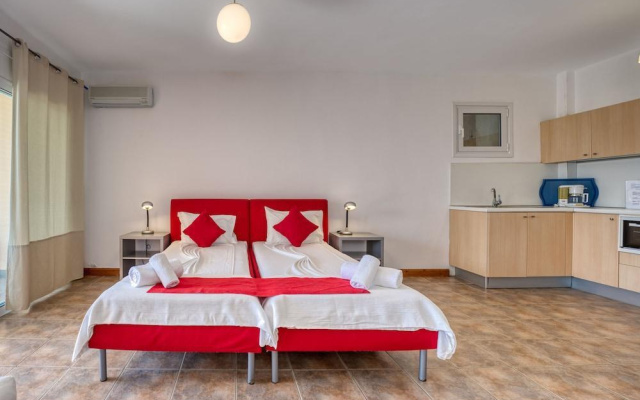 Glyfa Apartments