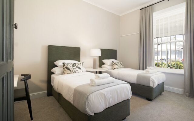 Middedorp Villa and Apartments