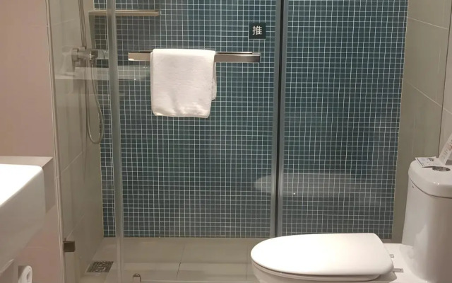 Homeinn Selected (Beijing Shangdi Qinghe Subway Station)