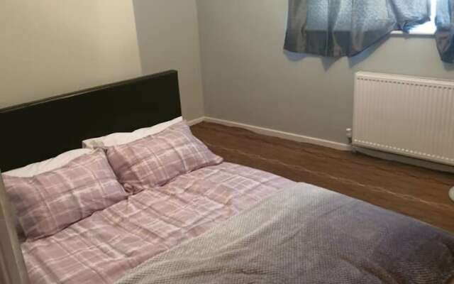 3-beds House in Manchester for up to 6 People