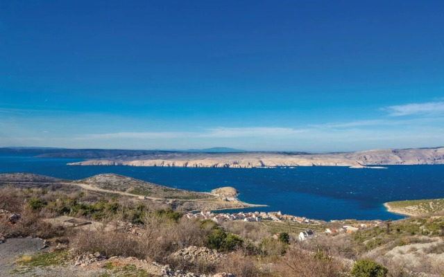 Stunning Apartment in Stinica With Wifi and 1 Bedrooms