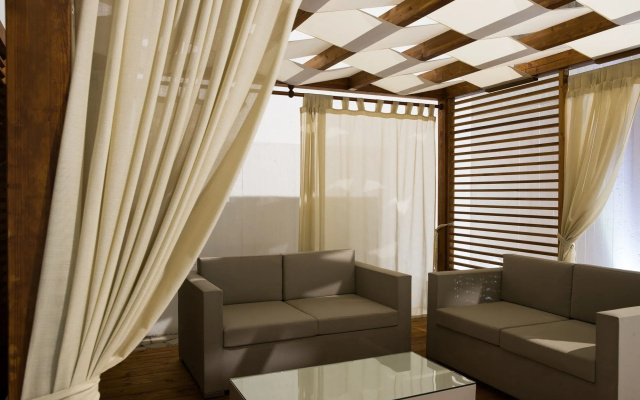 Seven Suite