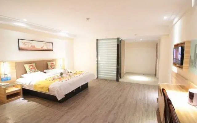 Quanna Hotel (Zhengzhou Railway Station Yinji Plaza)