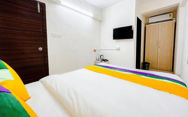 Itsy Hotels Opal Suites, Mundhwa, Near Koregaon Park