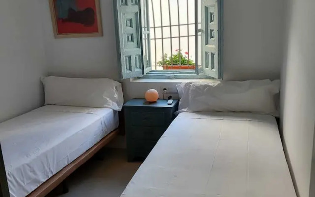 Mina25 by 7Escalones