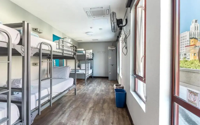 HI Los Angeles Santa Monica Hostel