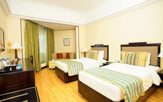 Vivanta Ernakulam, Marine Drive