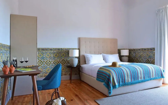 The Noble House Suites & Apartments