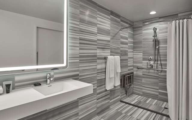 Hyatt Centric The Pike Long Beach