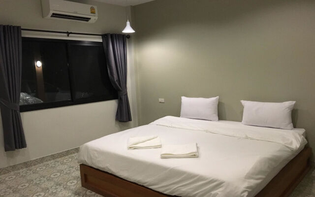 Warm Well Hostel Kanchanaburi