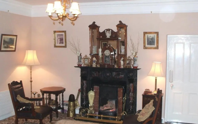 Grove Farm House B&B