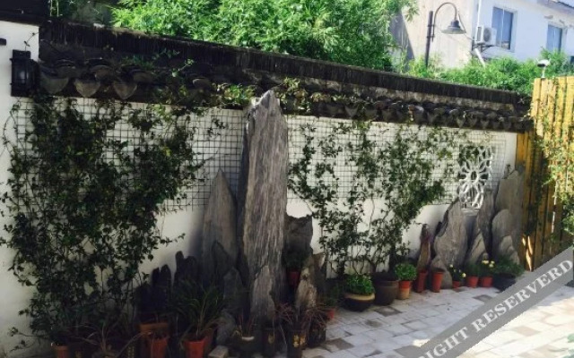 Floral Hotel·Suzhou Front Hall and Backyard Hotel (Pingjiang Road Store)