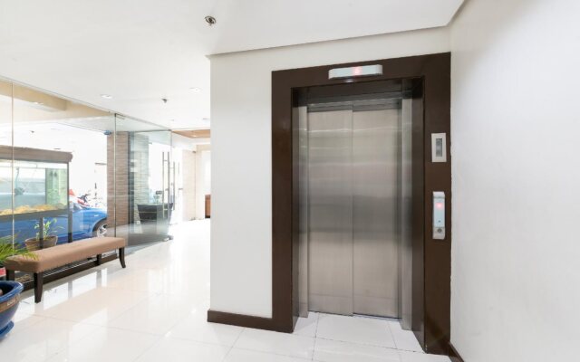 ZEN Rooms West Makati Hotel