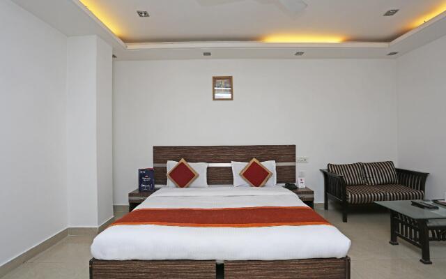 OYO 10257 Hotel Lotus Park