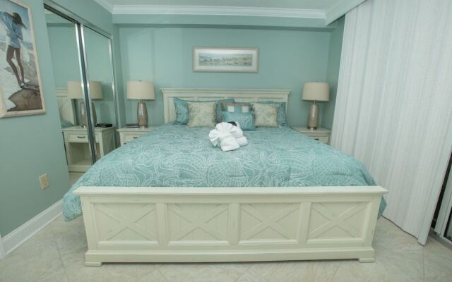 Magnolia House 606 1 Bedroom Condo by RedAwning