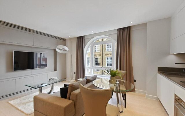 Vauxhall Bridge Road by Aeria Apartments