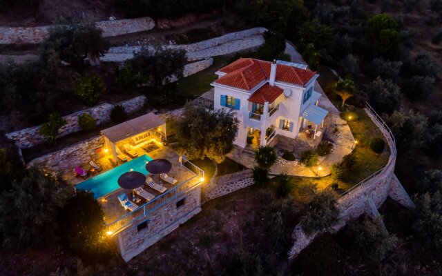 "villa Avaton With Magnificent sea View and Skopelos Town"