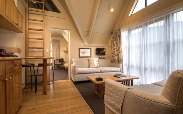 Punga Cove Resort