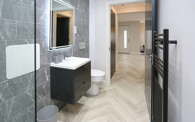 No 1 Luxury Service Accommodation