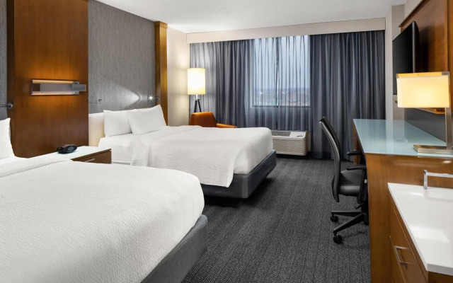 Courtyard by Marriott Minneapolis Downtown