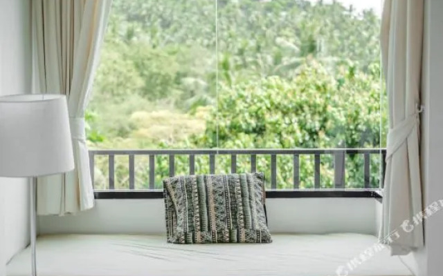 The Dearly Koh Tao Hostel